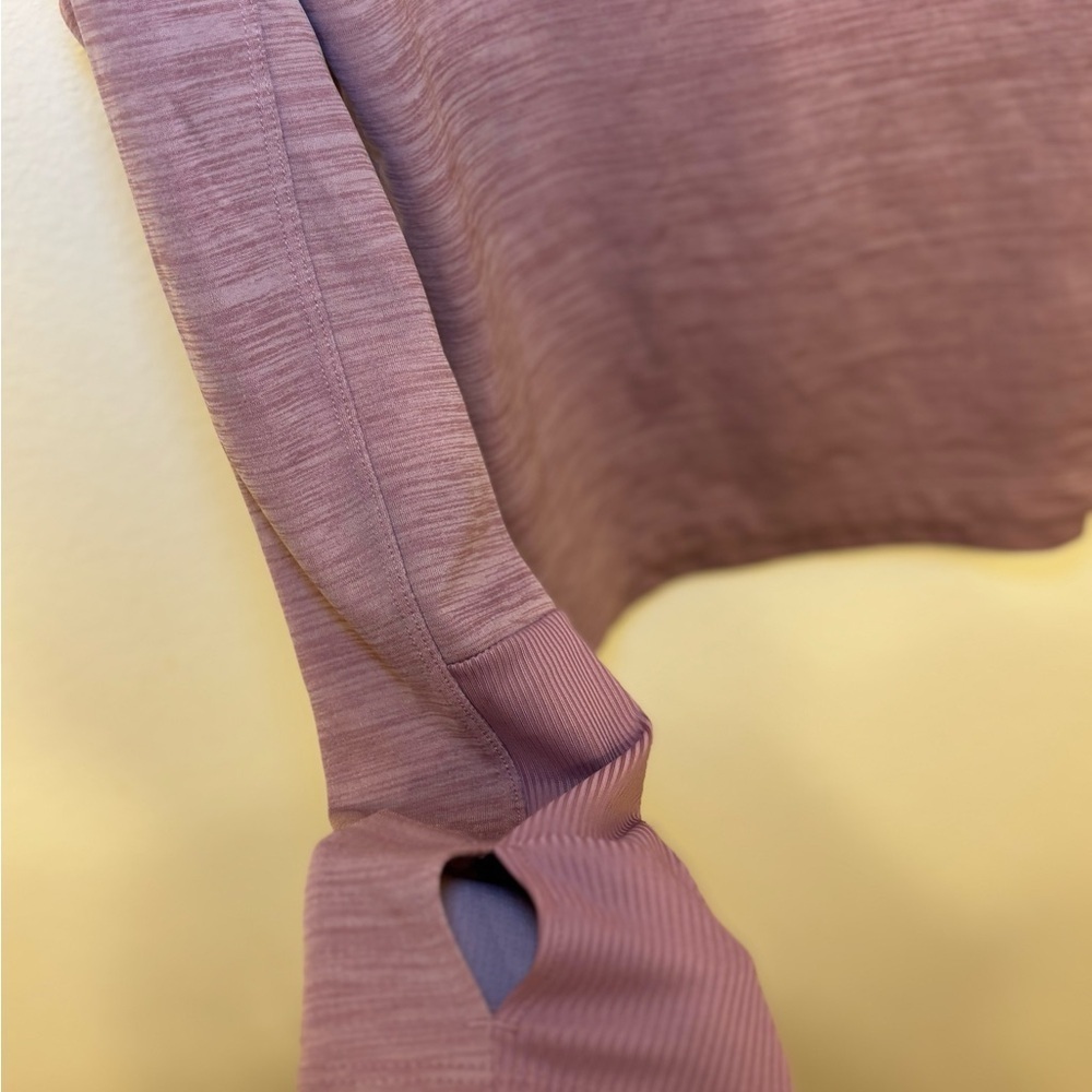 Nike Women's Mauve dri fit with White Logo - Picture 3 of 5